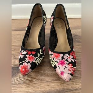 Naturalizer Natalie Embroidered Mesh Pumps